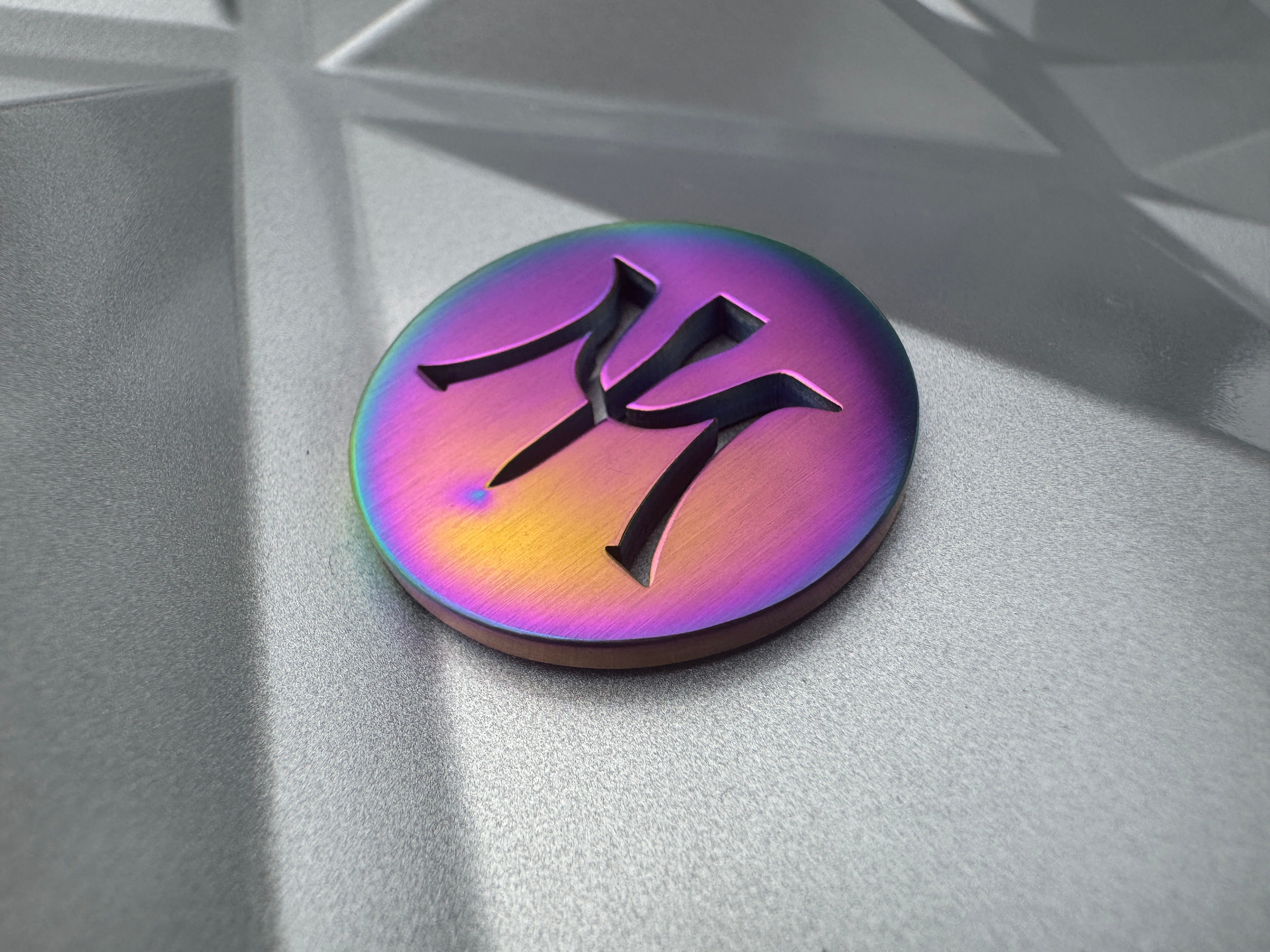 Miura Golf Ball Marker Chromatic