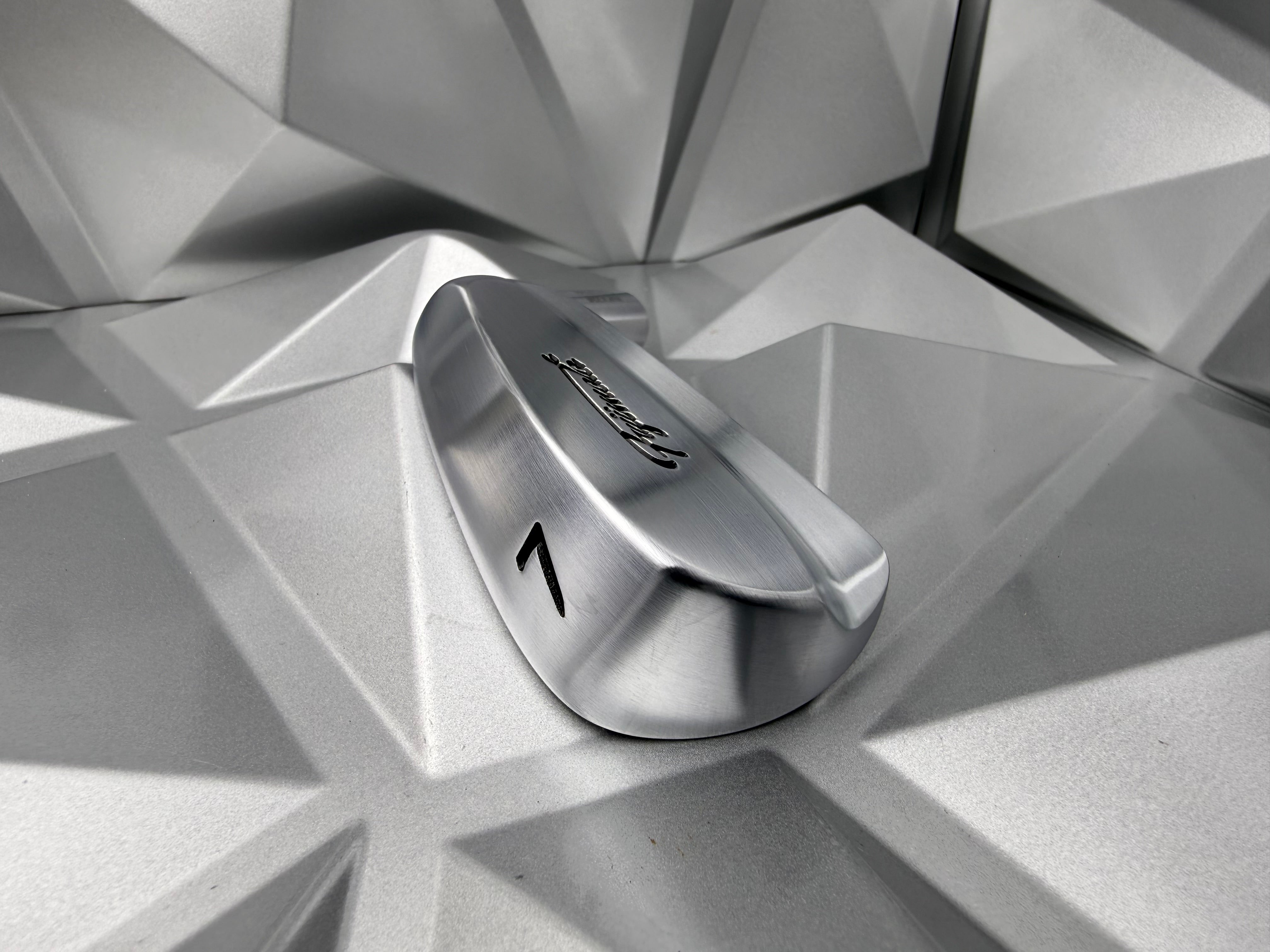Fujimoto Golf Iron Mini Blade Iron with Grooves